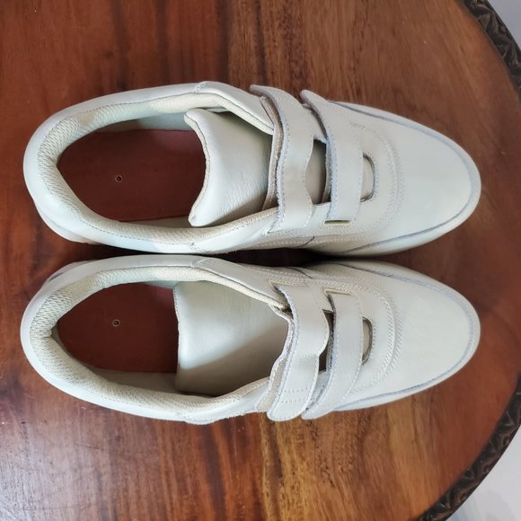 Brand New Never Been Worn Sport Walk Running/Walking Shoes Men's 11W Bone Ivory - Picture 6 of 10